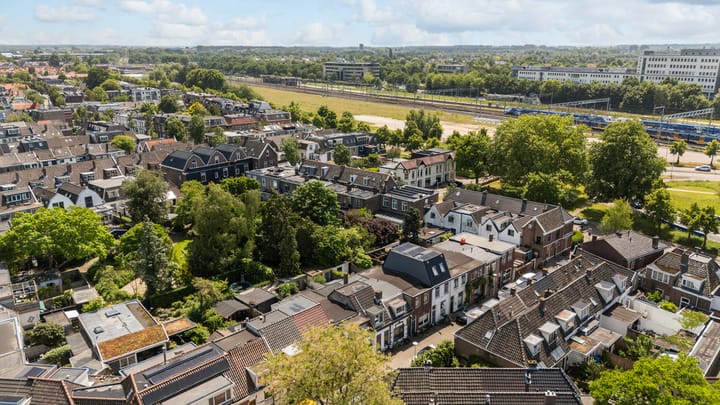 Foto 34 van Spoorstraat 25