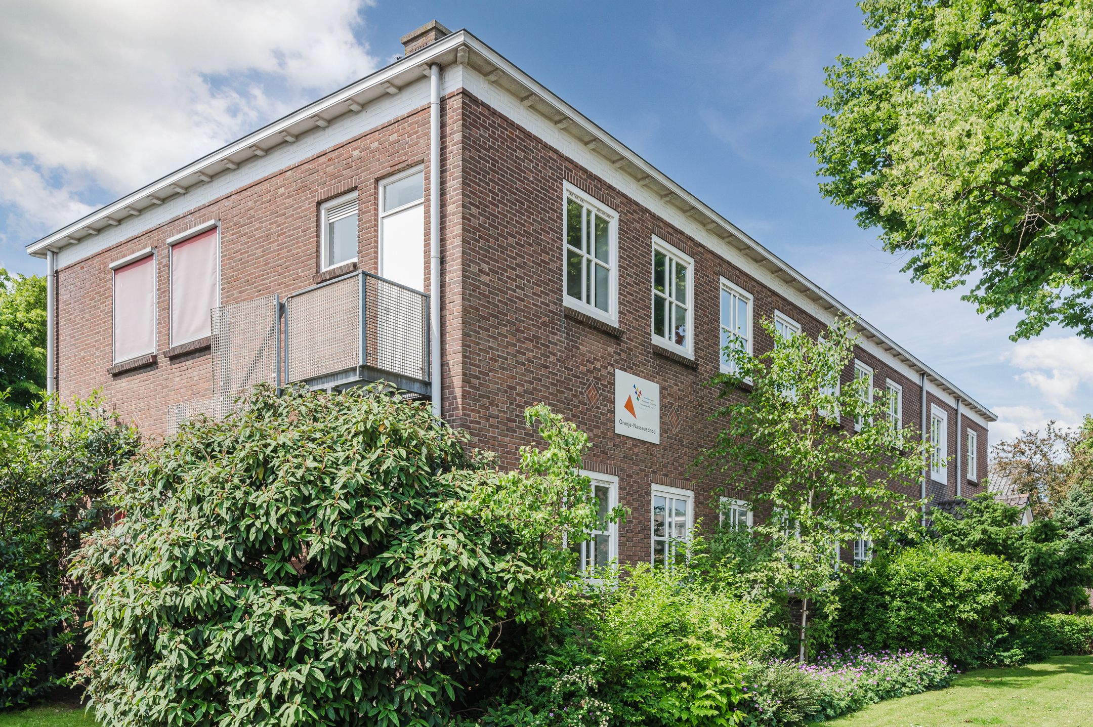 Foto 48 van Burgemeester Meijboomstraat 1