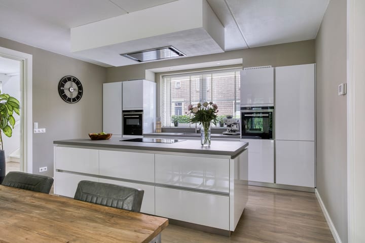 Foto 18 van Voortsweg 167