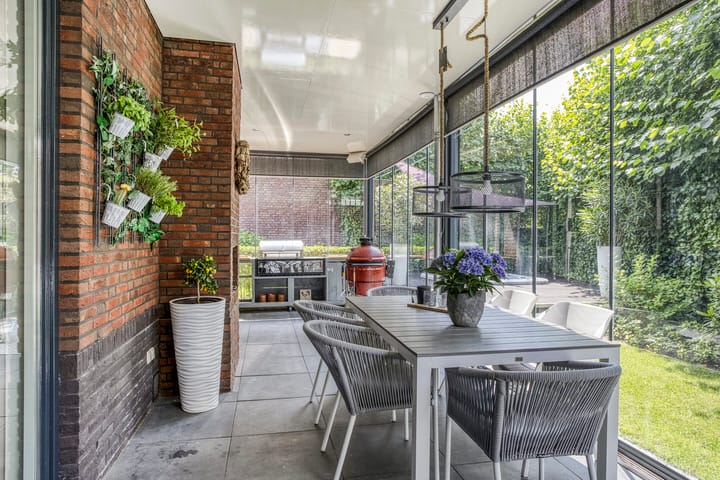 Foto 38 van Voortsweg 167