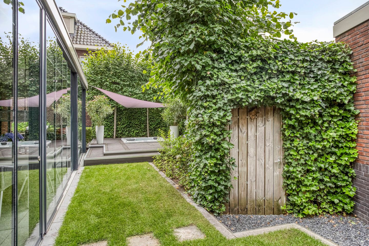 Foto 44 van Voortsweg 167