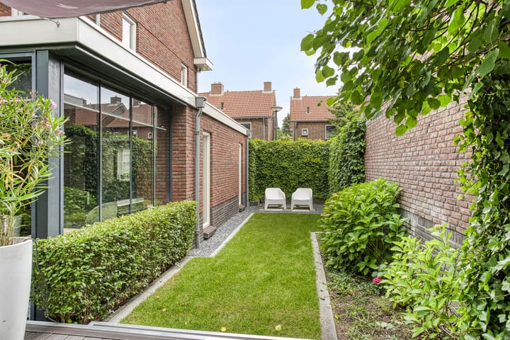 Foto 46 van Voortsweg 167