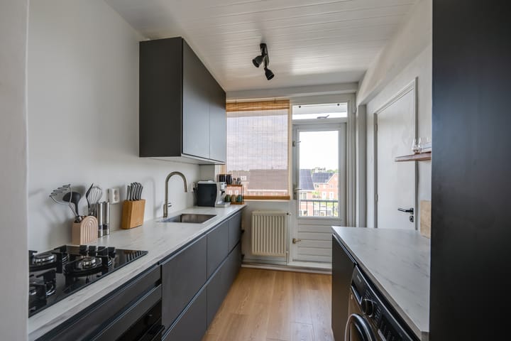 Foto 12 van Lachappellestraat 63-B