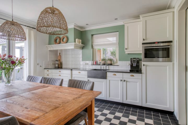 Foto 15 van Monseigneur van Oorschotstraat 21