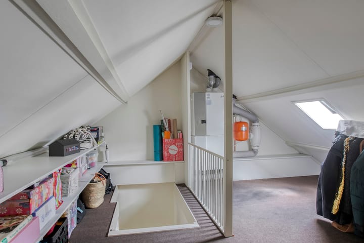 Foto 37 van Monseigneur van Oorschotstraat 21