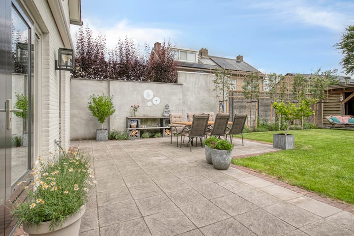 Foto 40 van Monseigneur van Oorschotstraat 21