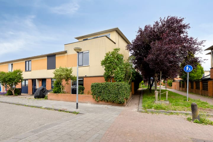 Bekijk foto van Jacob van Hattumstraat 31