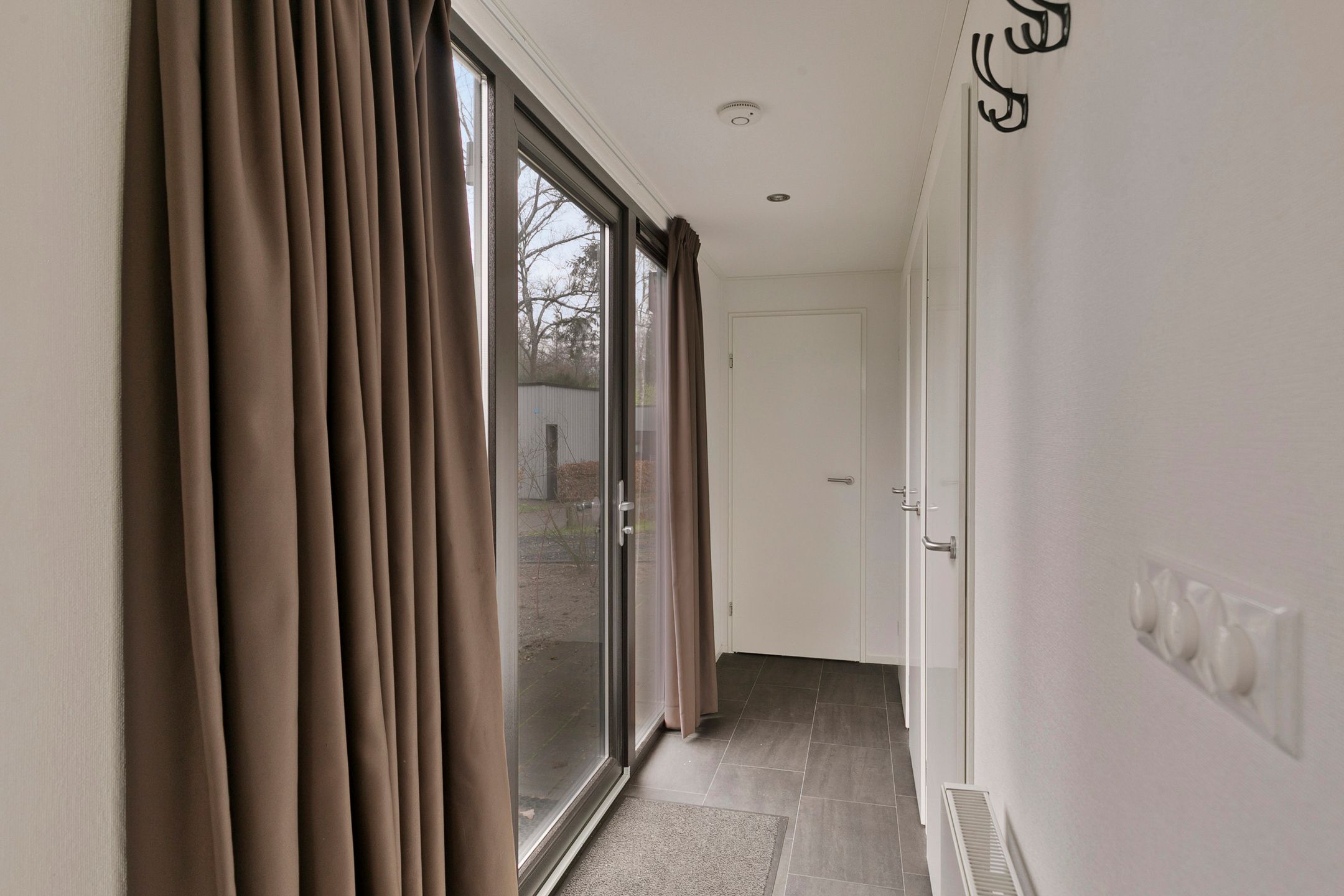 Photo 6 of Koningsweg 14-K1A