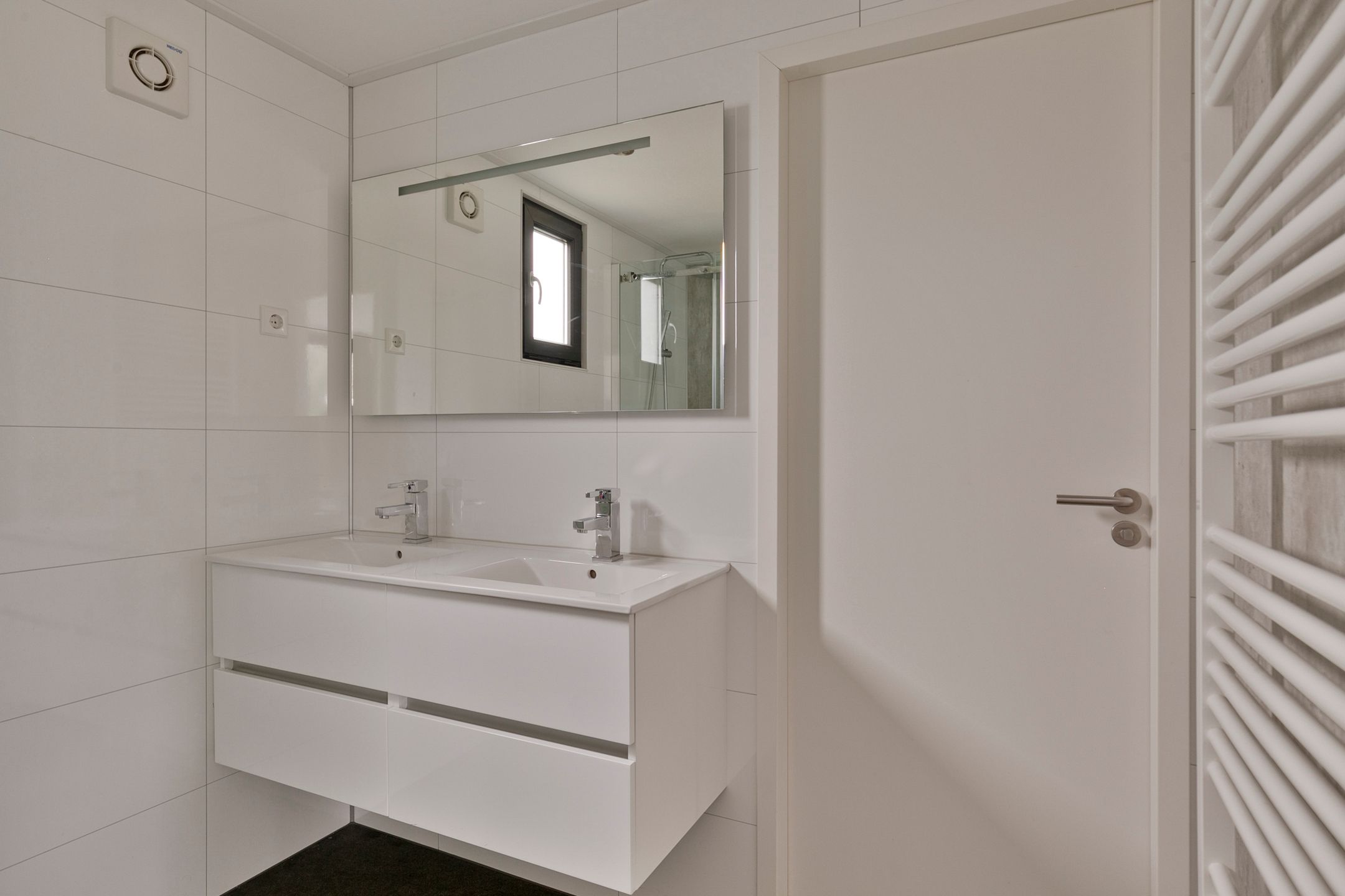 Photo 21 of Koningsweg 14-K1A