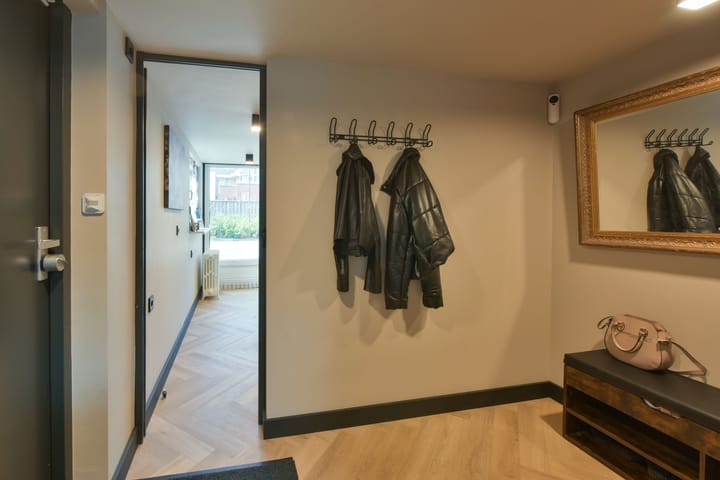 Foto 18 van Hoofdweg 68