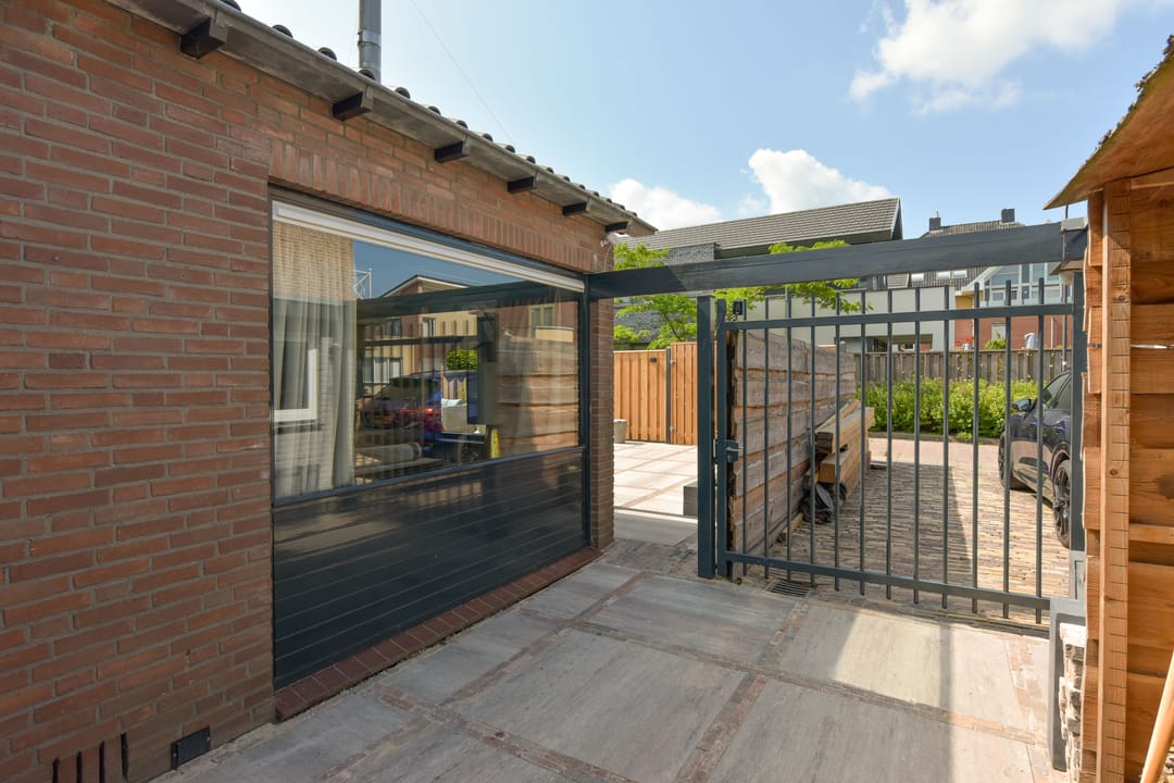 Foto 41 van Hoofdweg 68