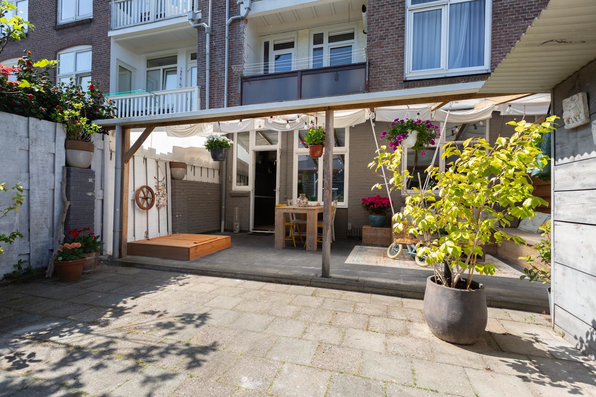 Foto 24 van Laurierstraat 85