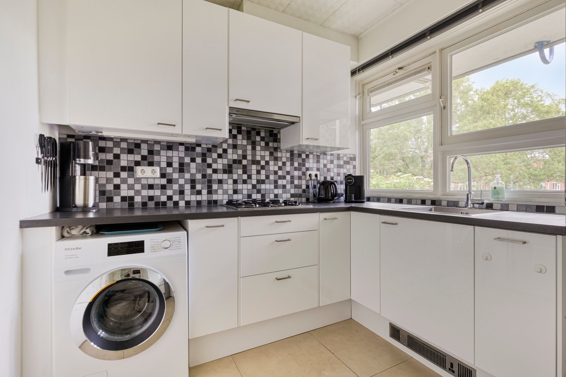 Photo 21 of Friesestraatweg 264