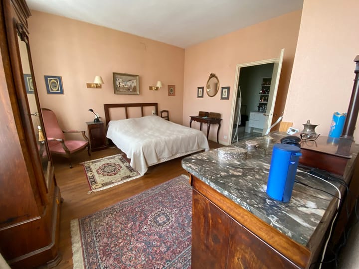 Foto 16 van Rue De La Cité