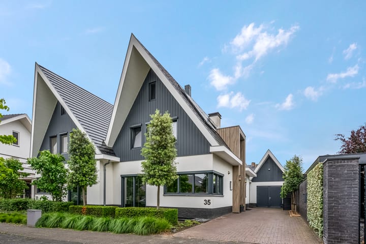 Foto 1 van Woudseweg 35