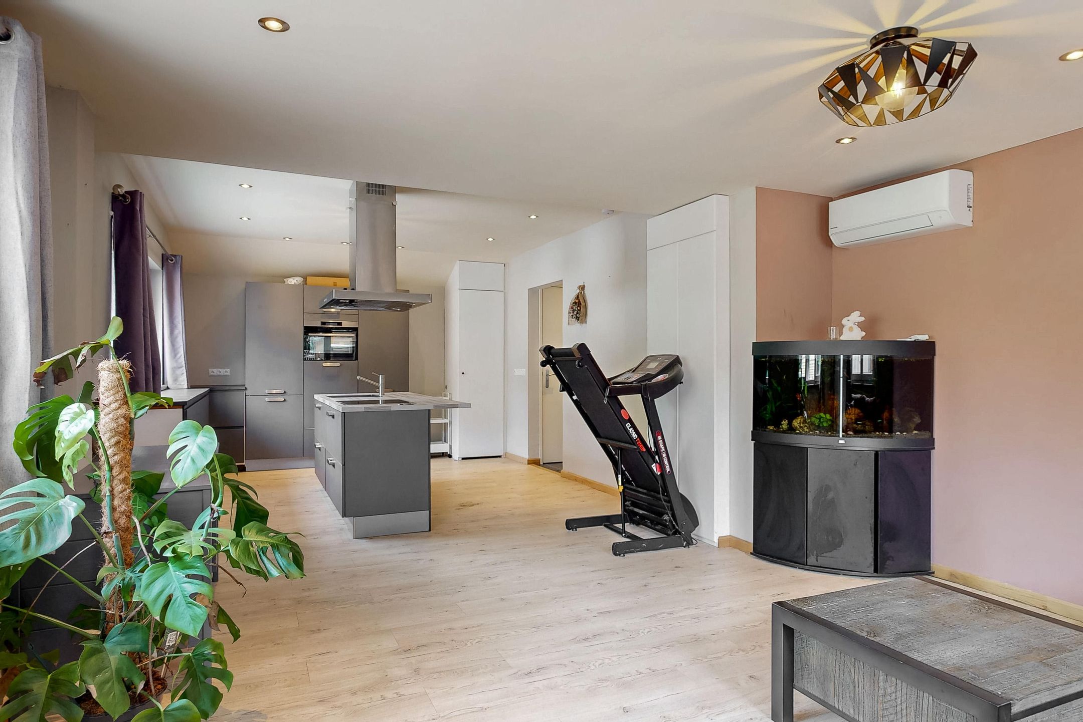 Foto 48 van Hollestraat 8