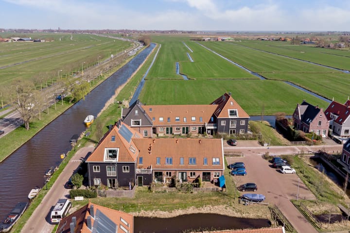 Foto 48 van Motorrijtuigstraat 13