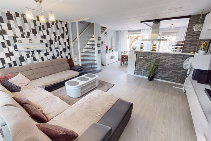 Foto 2 van Duiker 50