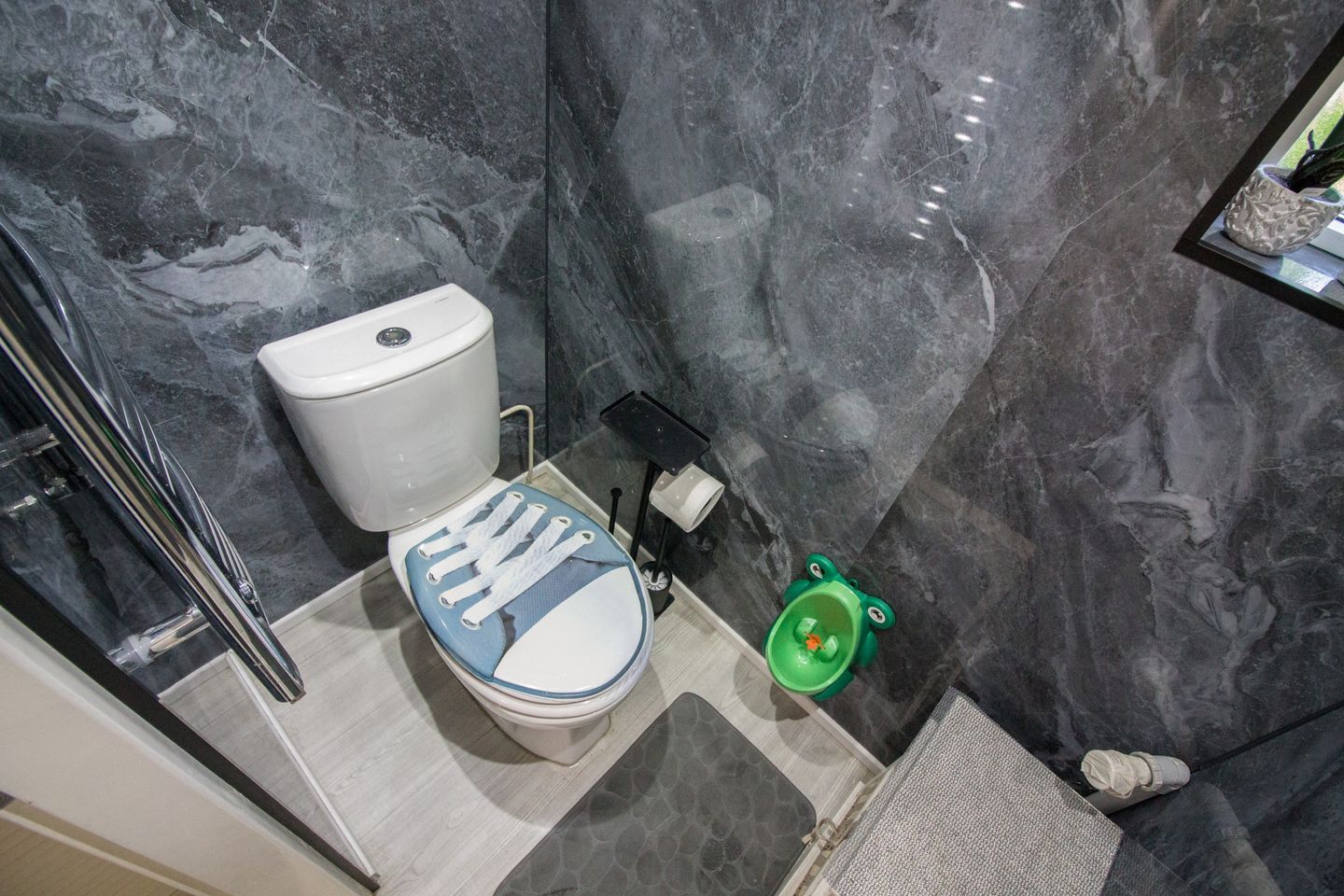 Foto 14 van Duiker 50