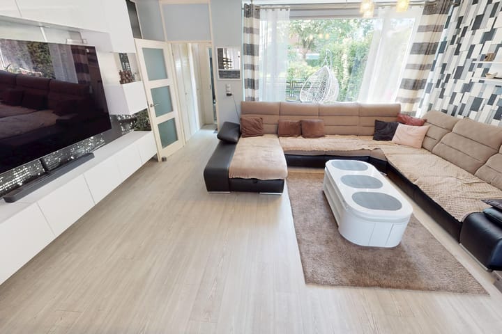 Foto 17 van Duiker 50