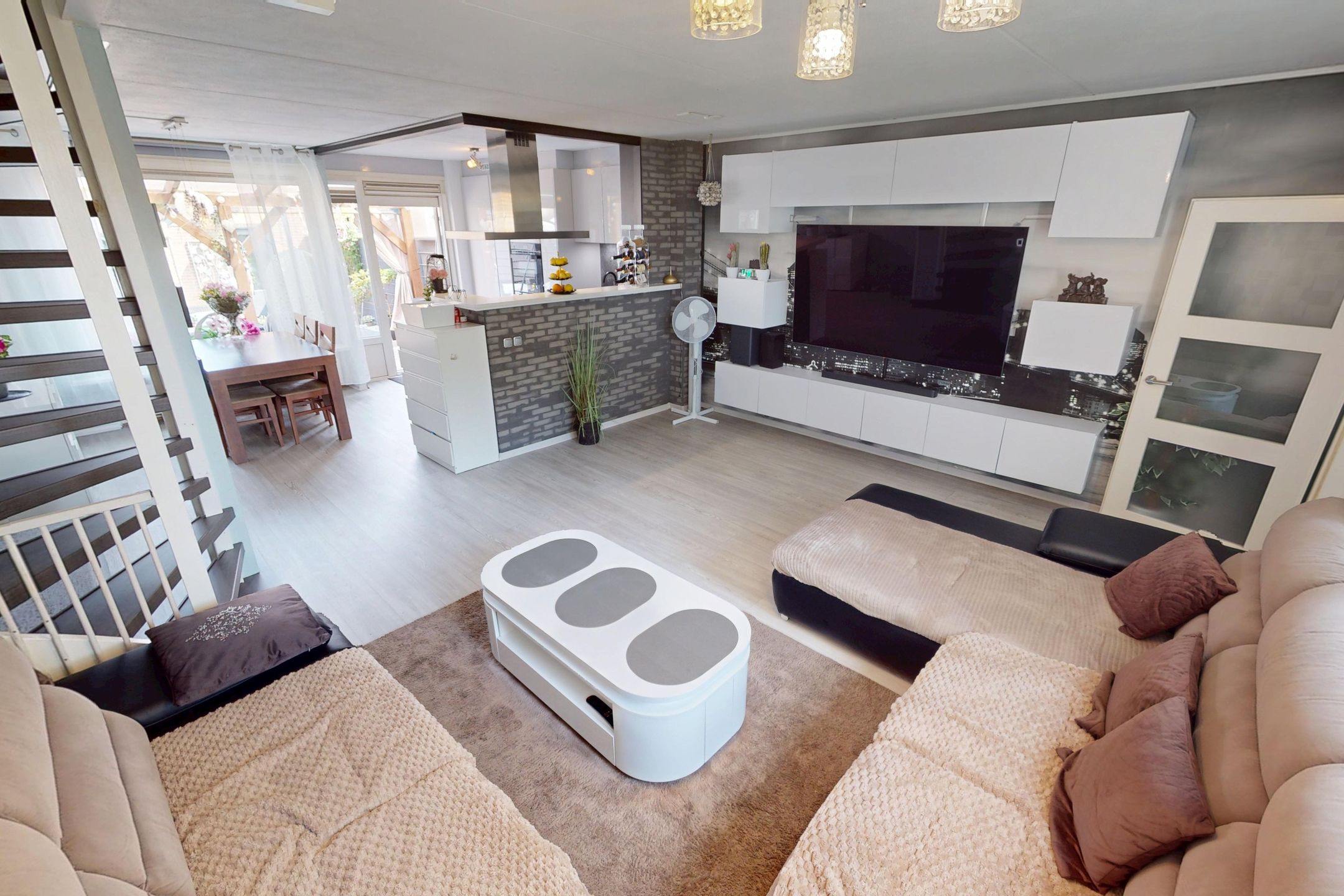 Foto 18 van Duiker 50