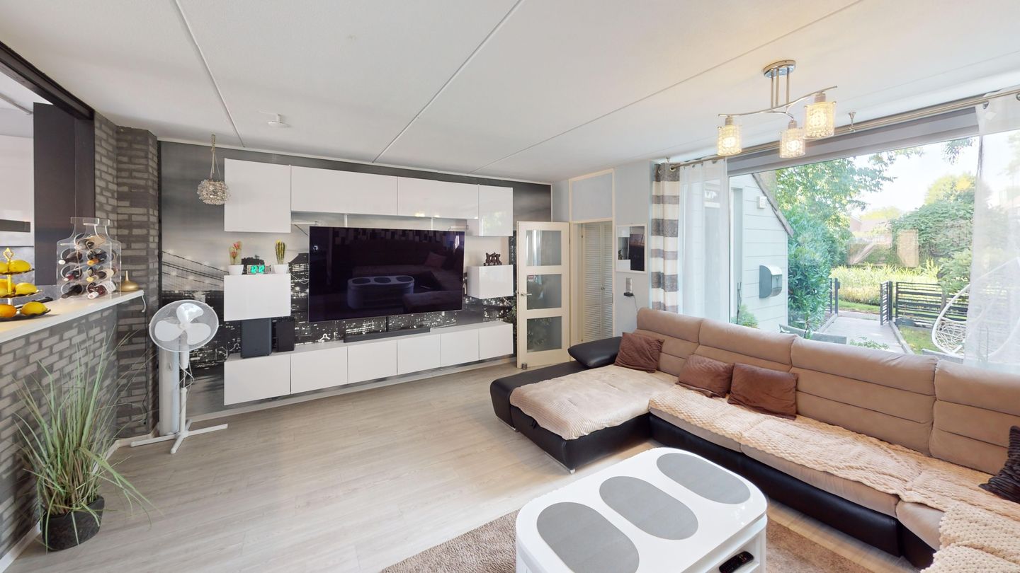 Foto 19 van Duiker 50