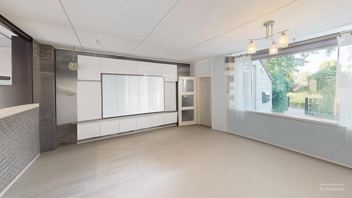 Foto 20 van Duiker 50