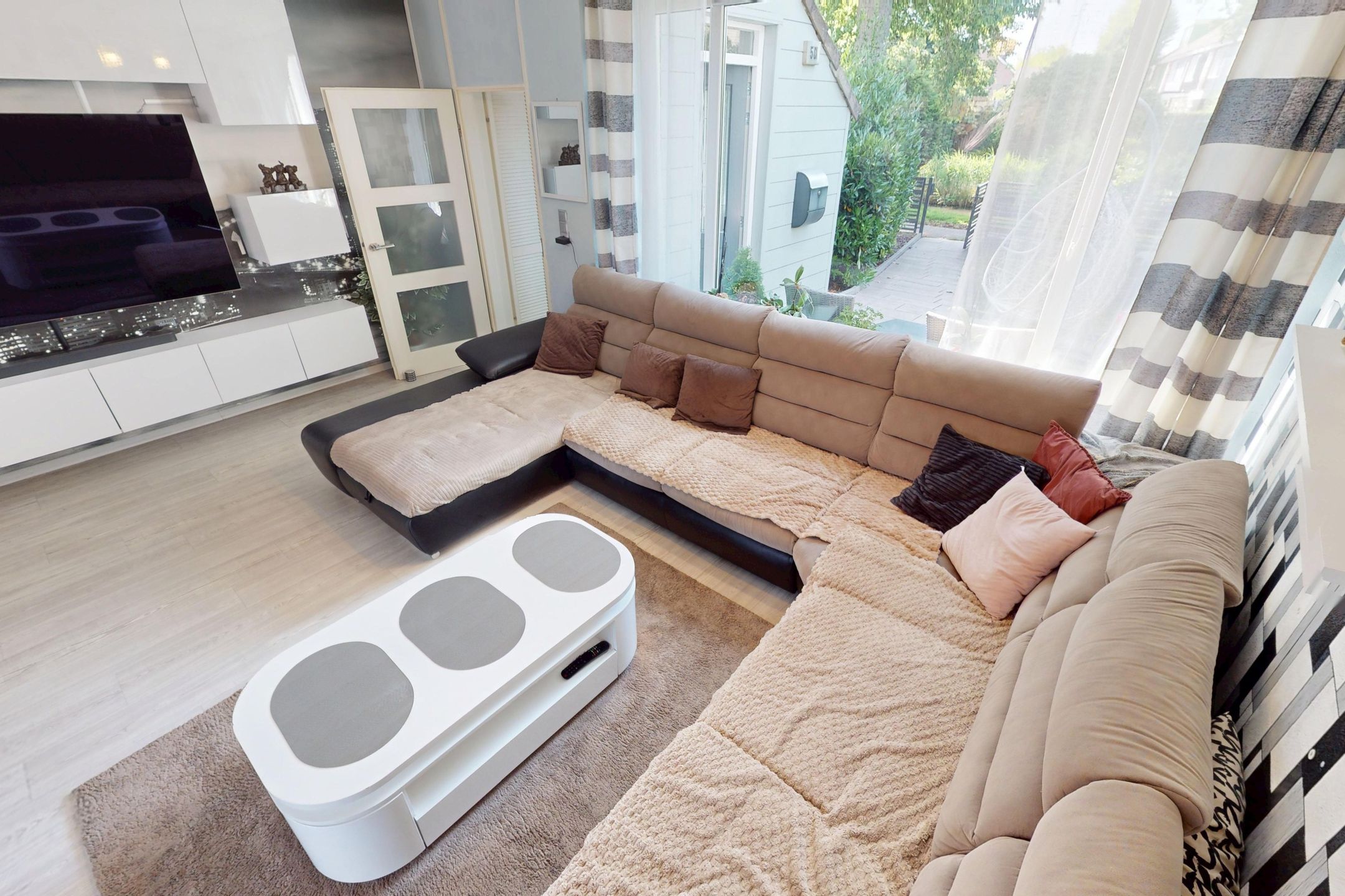 Foto 21 van Duiker 50