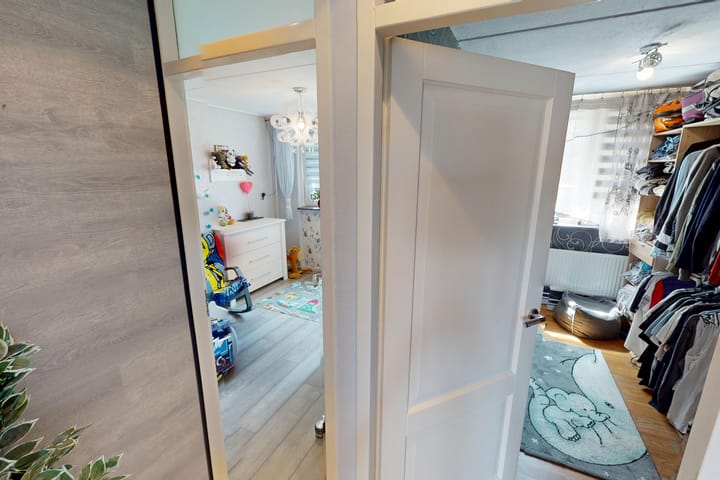 Foto 32 van Duiker 50