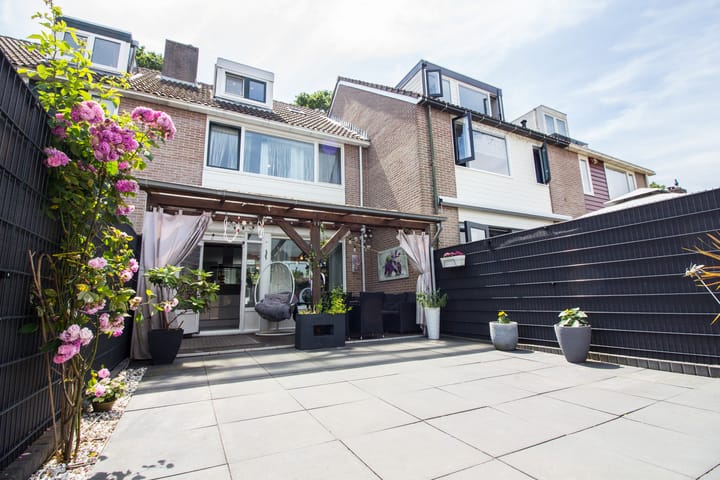 Foto 70 van Duiker 50