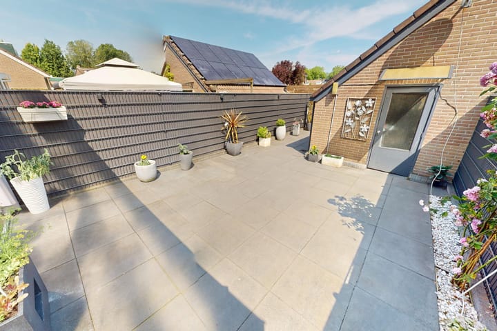 Foto 73 van Duiker 50