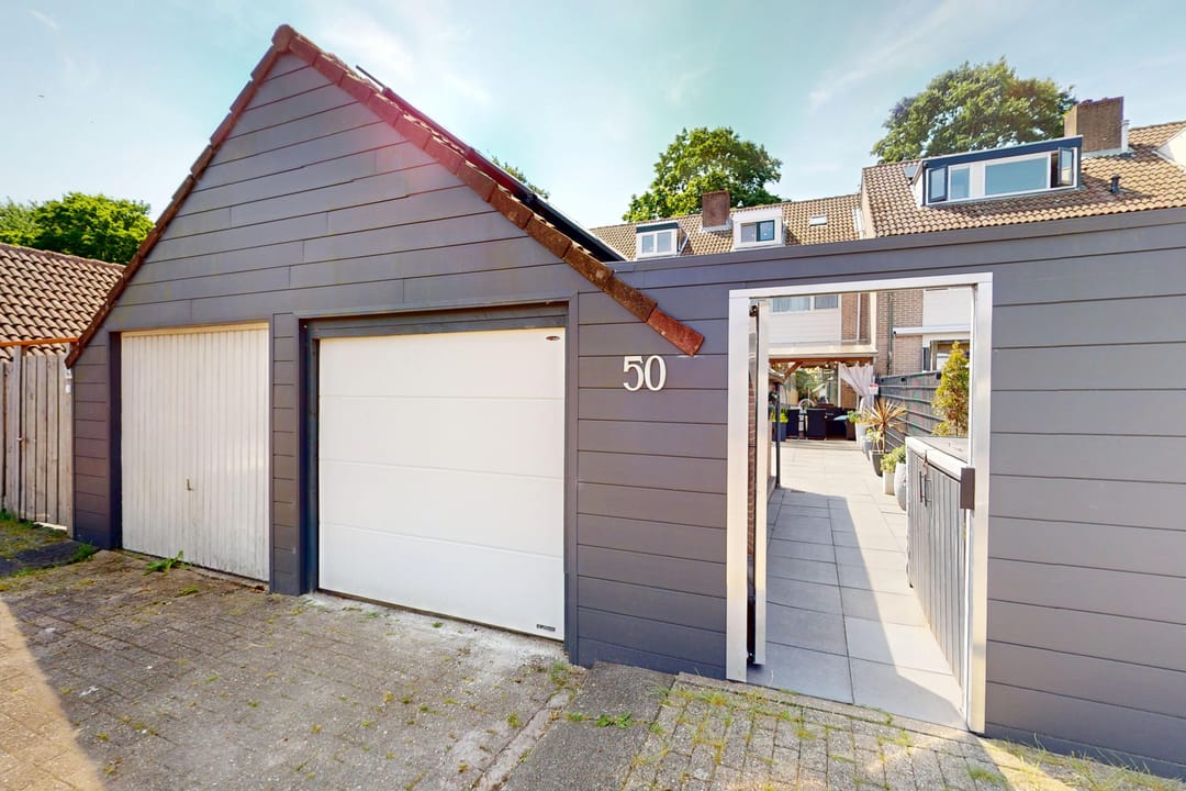 Foto 82 van Duiker 50