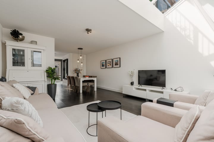 Foto 10 van Eerste Jan Steenstraat 8-D