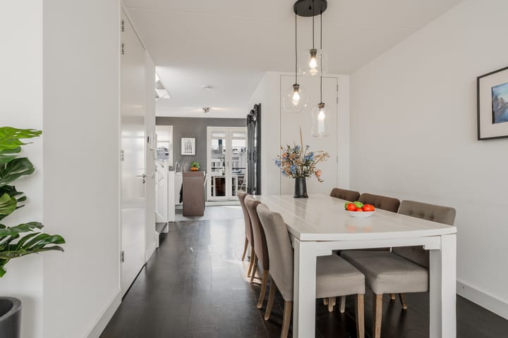 Foto 12 van Eerste Jan Steenstraat 8-D