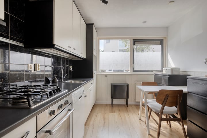 Photo 10 of Annette Versluysstraat 10