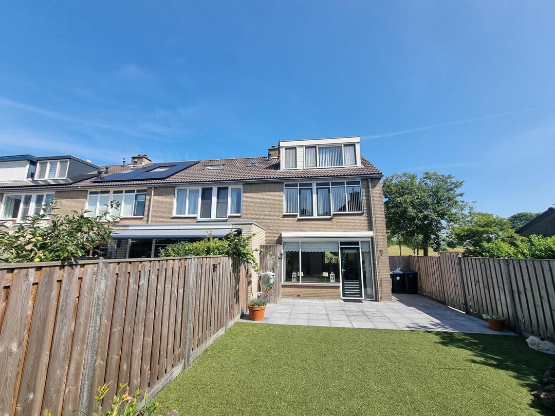 Foto 28 van Esdoornlaan 19