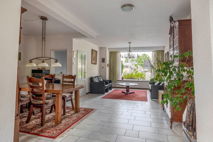 Photo 13 of Sweelinckstraat 41