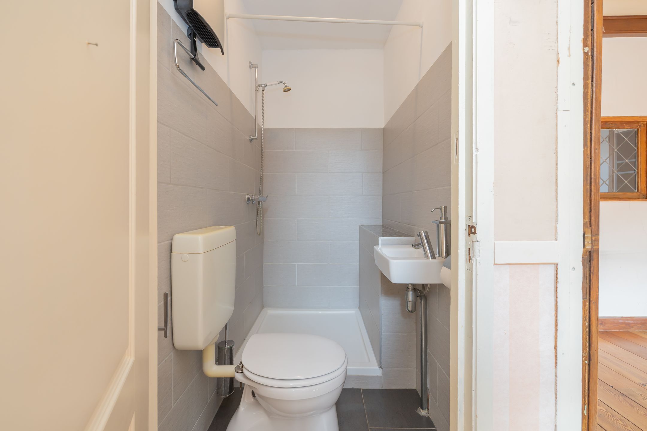 Foto 18 van Leidsevaart 158