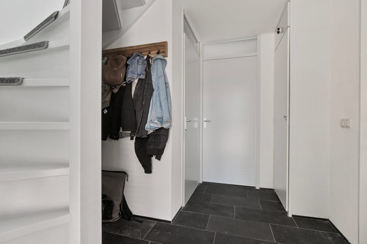 Photo 14 of Robert Fruinstraat 14