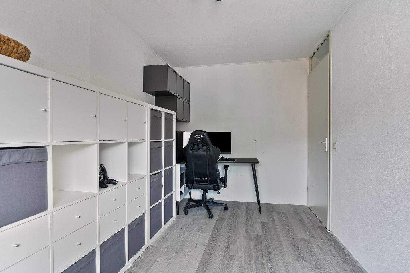 Foto 34 van Robert Fruinstraat 14