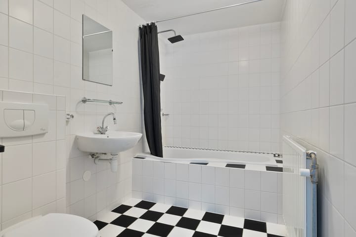 Photo 35 of Robert Fruinstraat 14