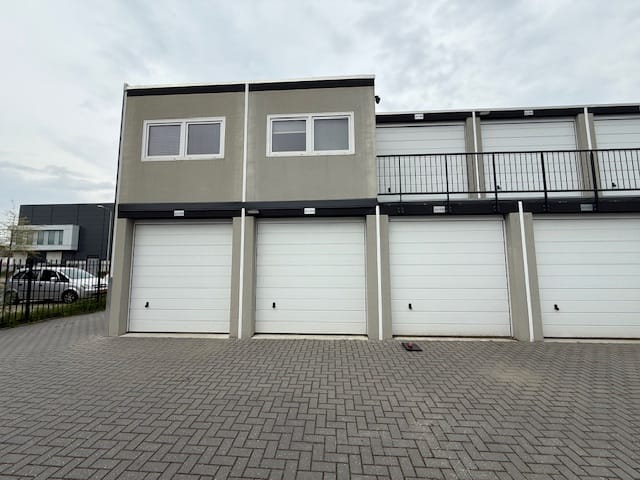 View photo 1 of Bijsterhuizen 4017-019
