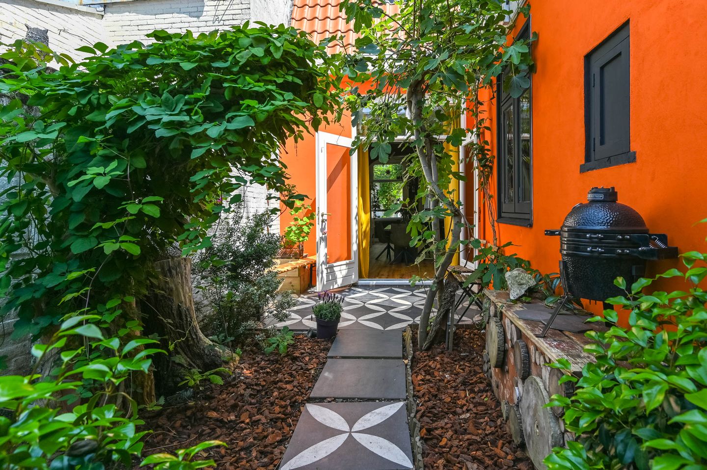 Foto 4 van Bloemertstraat 12