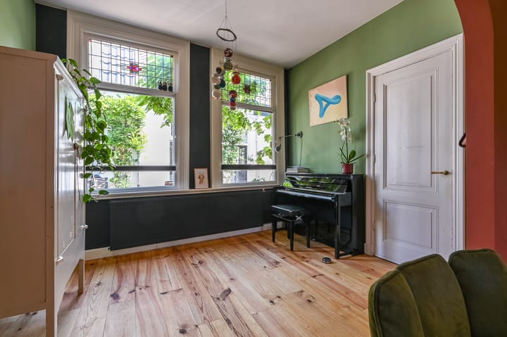 Foto 11 van Bloemertstraat 12