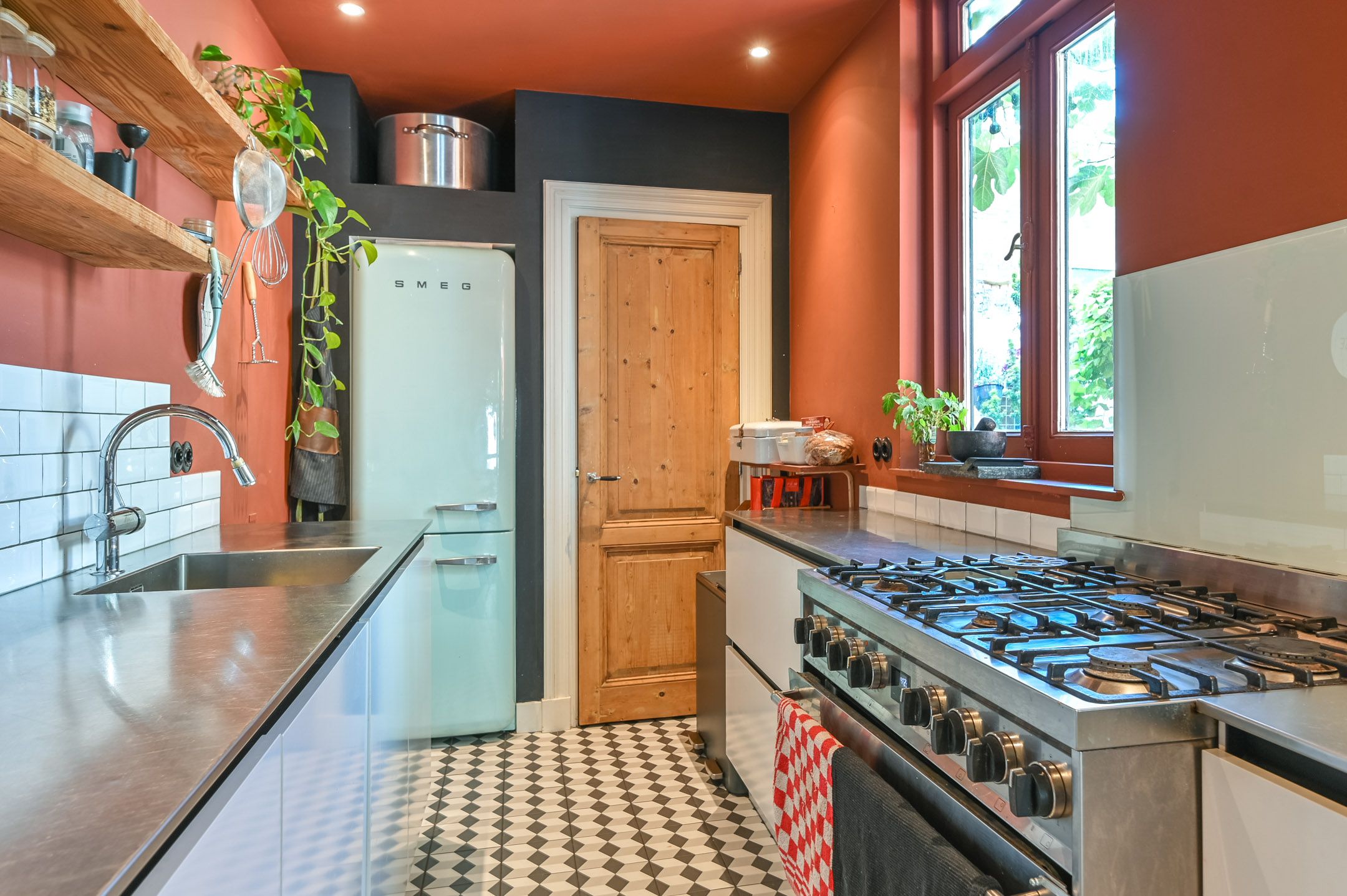 Foto 21 van Bloemertstraat 12