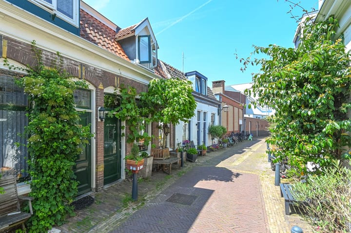 Foto 35 van Bloemertstraat 12