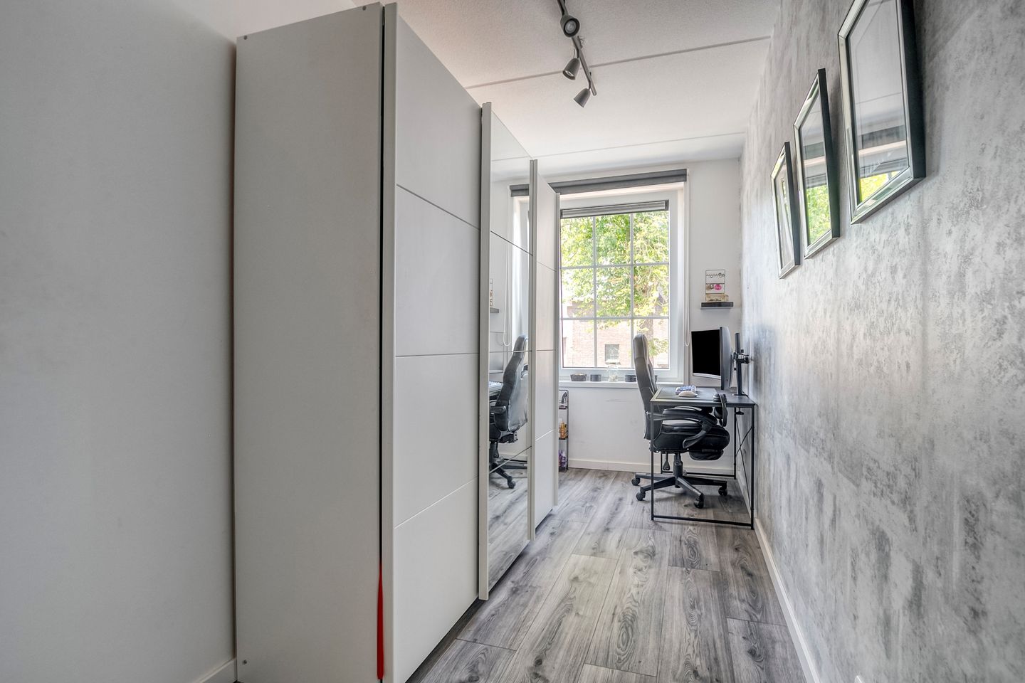 Photo 25 of Paul Heijhof 27