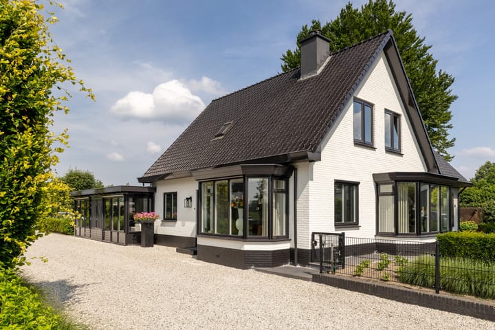 Photo 4 of Uddelerveen 68-A