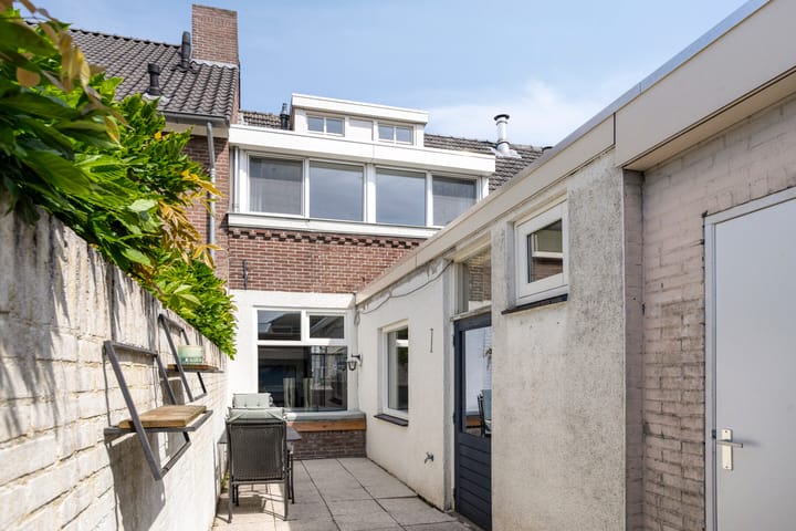 Foto 24 van Heuvelstraat 11