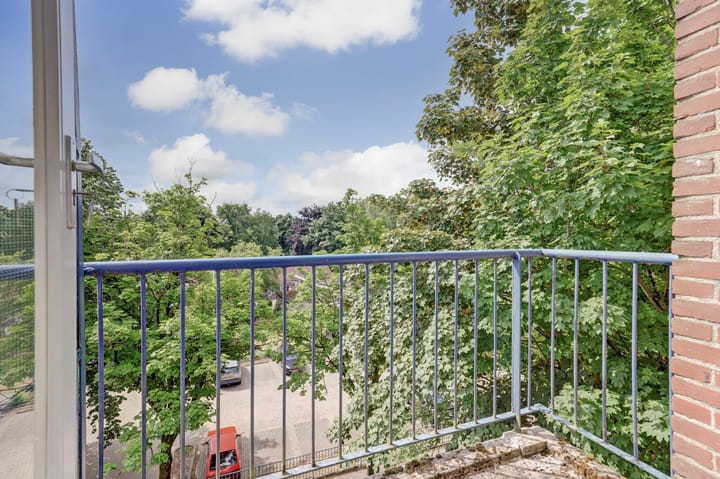 Foto 15 van Floreslaan 64